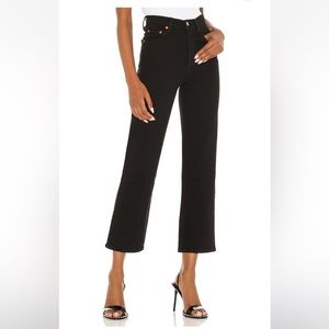 Levi’s Ribcage Straight Ankle Jean.